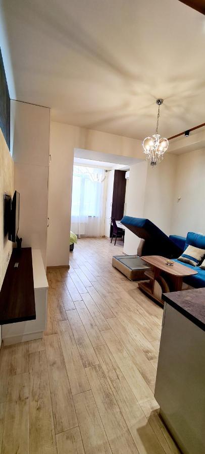 Deluxe Apartment In City Center Ereván Exterior foto